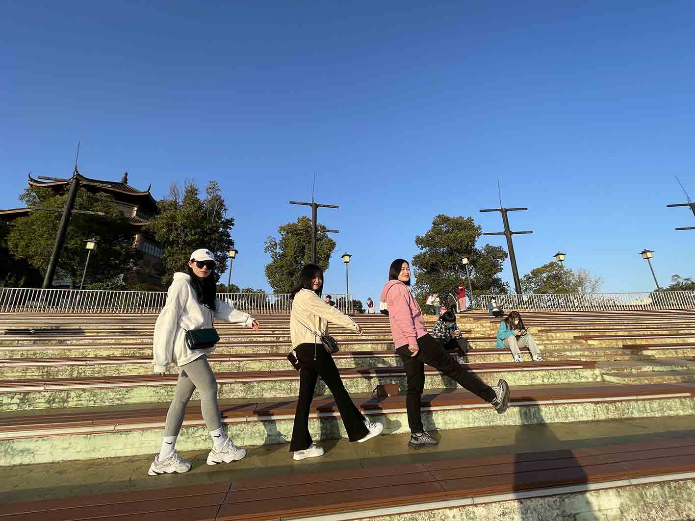 情暖“女神”節(jié)，奮戰(zhàn)求奮進